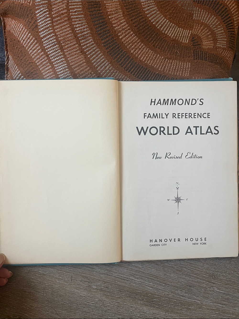 Family Reference World Atlas - Blue Cover C.S. Hammond & Co